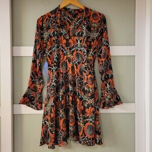 NWT Romeo + Juliet Couture Floral Design Size S A-line Dress